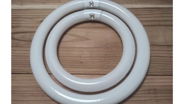 蛍光灯の製造が終了！？蛍光灯の2027年問題とは？